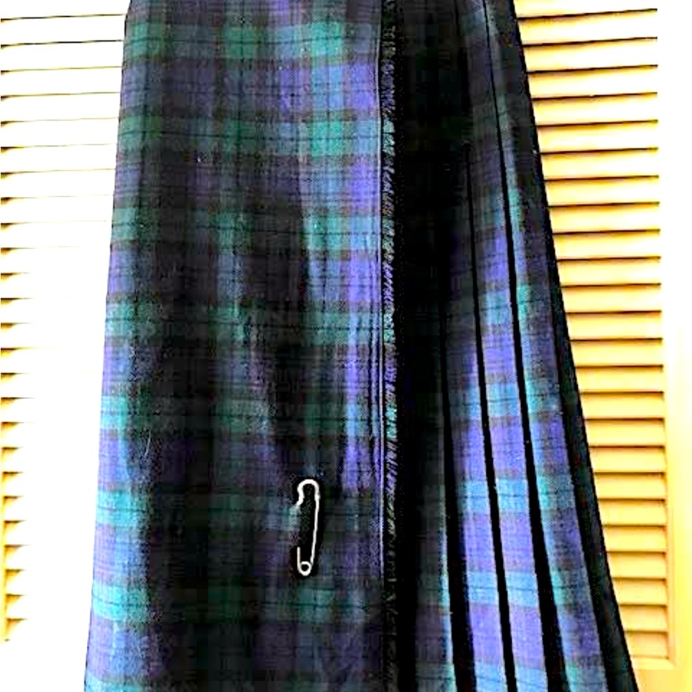 Scottish Skirt (kilt), green/blue, size ‘Small’ 100% Wool, made in England.
